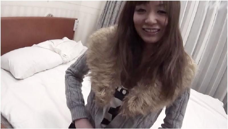 GIRLS&BOUGA 热爱 H 的金髮时尚 GAL 性生活受挫,喜欢年长的男人,所以她让他怀孕
