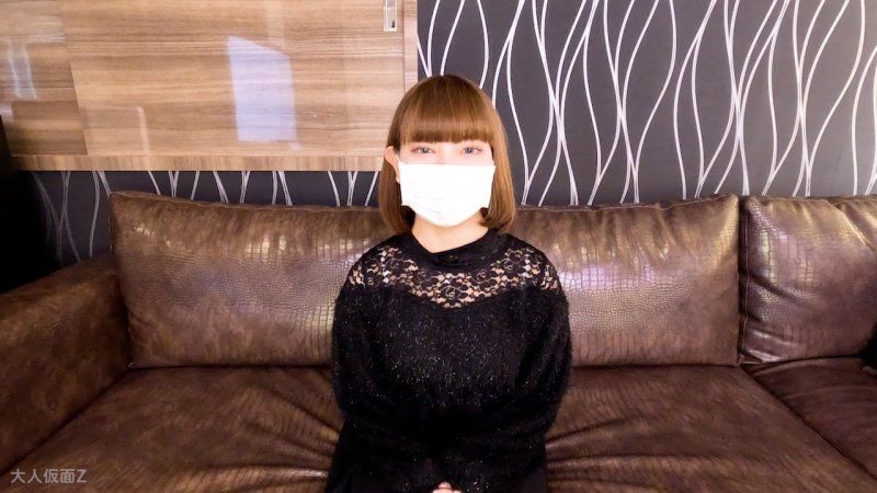 【素人初撮】Kira(18)152cm38kg。第一次用玩具玩弄小穴，她就開始抽動，從陰道裡不斷流出愛液。之後，用吸吮責罵玩弄40分鐘，肛門貫通ATM，強姦口交